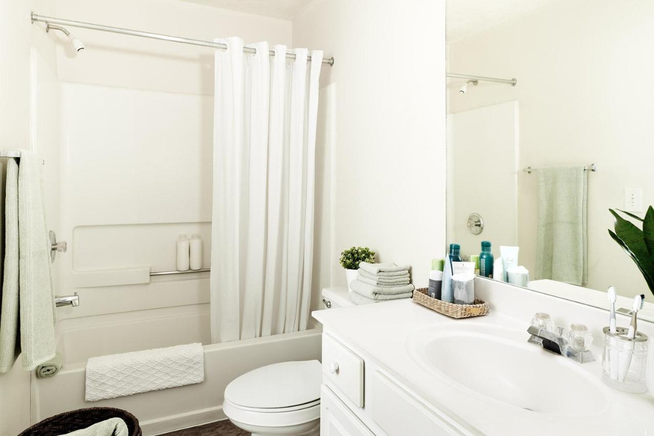 Intown Suites Extended Stay Clearwater Fl Esterno foto